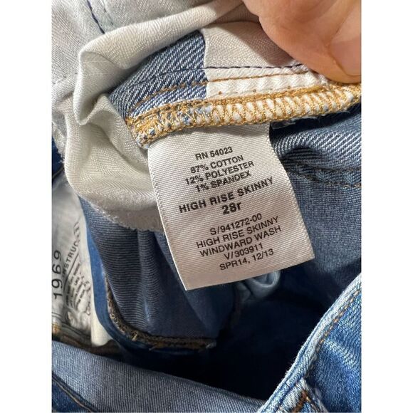 GAP High Rise Skinny Jeans Raw Hem - Picture 10 of 10